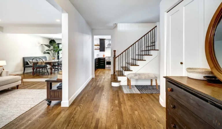 residential-property-interior-with-hardwood-flooring-madisonville-la-1024x598